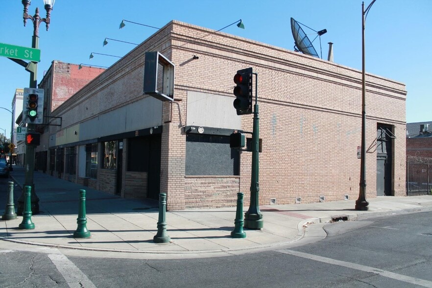 28-32 S American portfolio of 3 properties for sale on LoopNet.ca - Building Photo - Image 2 of 16