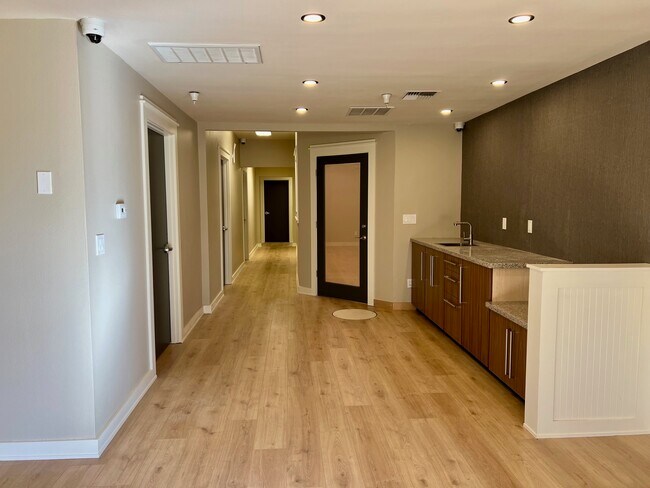 Plus de détails pour 711 NW 3rd St, Corvallis, OR - Médical à louer