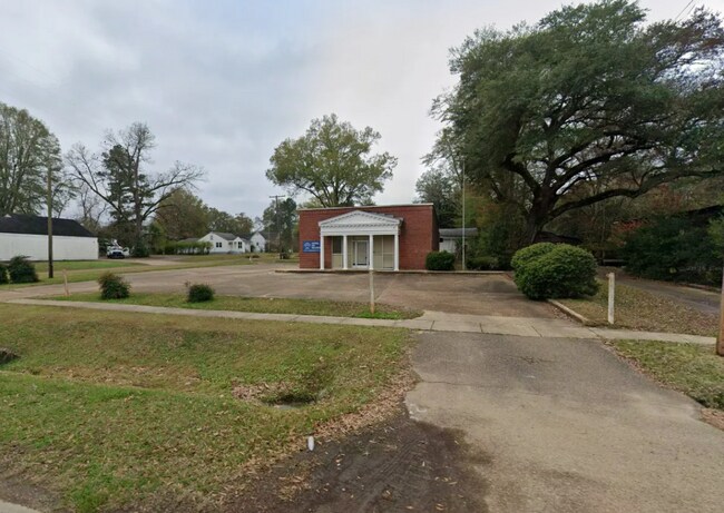 More details for 205 Cunningham St, Terry, MS - Retail for Sale