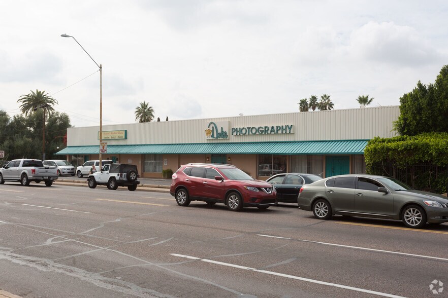 2810 N 7th Ave, Phoenix, AZ à louer - Photo du bâtiment - Image 2 de 23