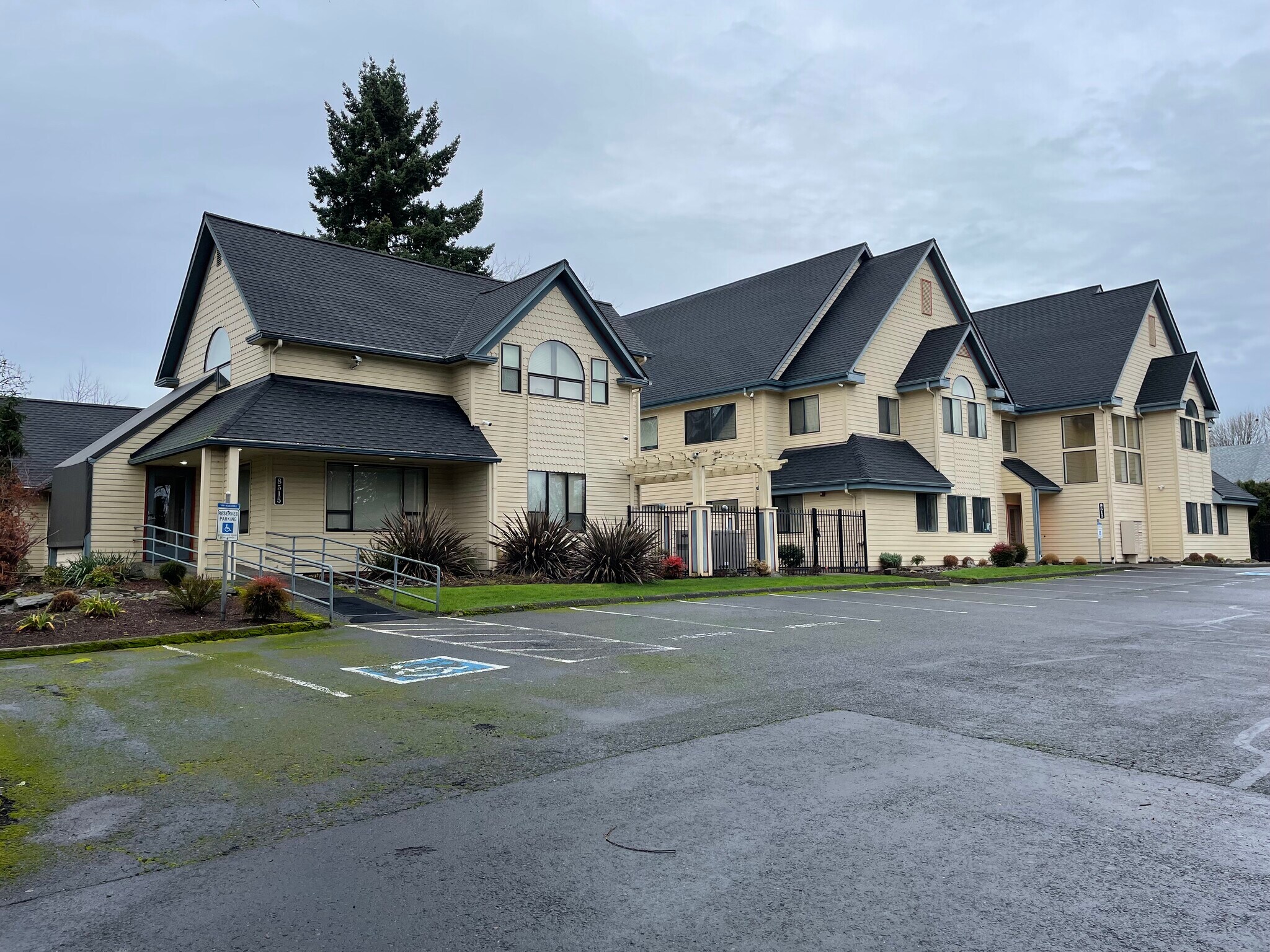 8513 NE Hazel Dell Ave, Vancouver, WA à louer Photo principale- Image 1 de 4