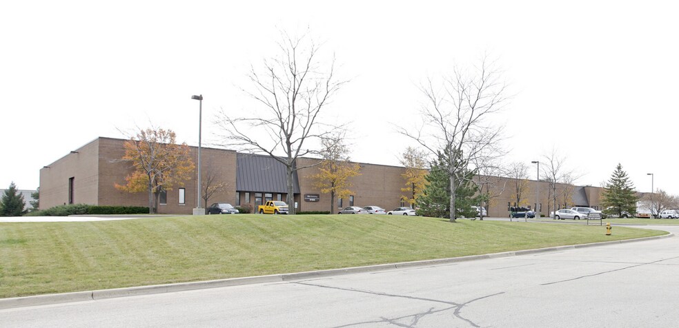 2101-2115 Tempel Dr, Libertyville, IL à vendre - Photo du bâtiment - Image 2 de 10