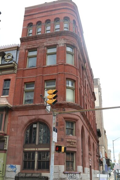 200 W Fayette St, Baltimore, MD à vendre - Photo du bâtiment - Image 2 de 13