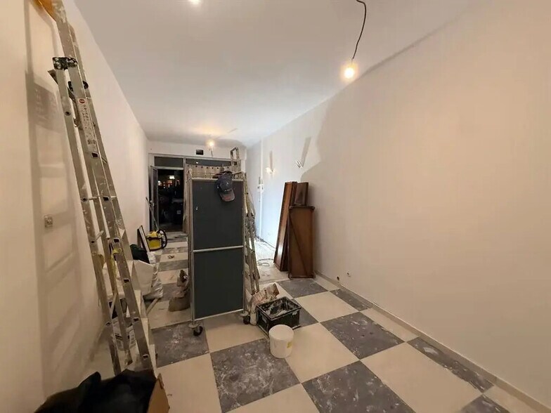 Commerce de détail dans Paris à louer - Photo du bâtiment - Image 1 de 6