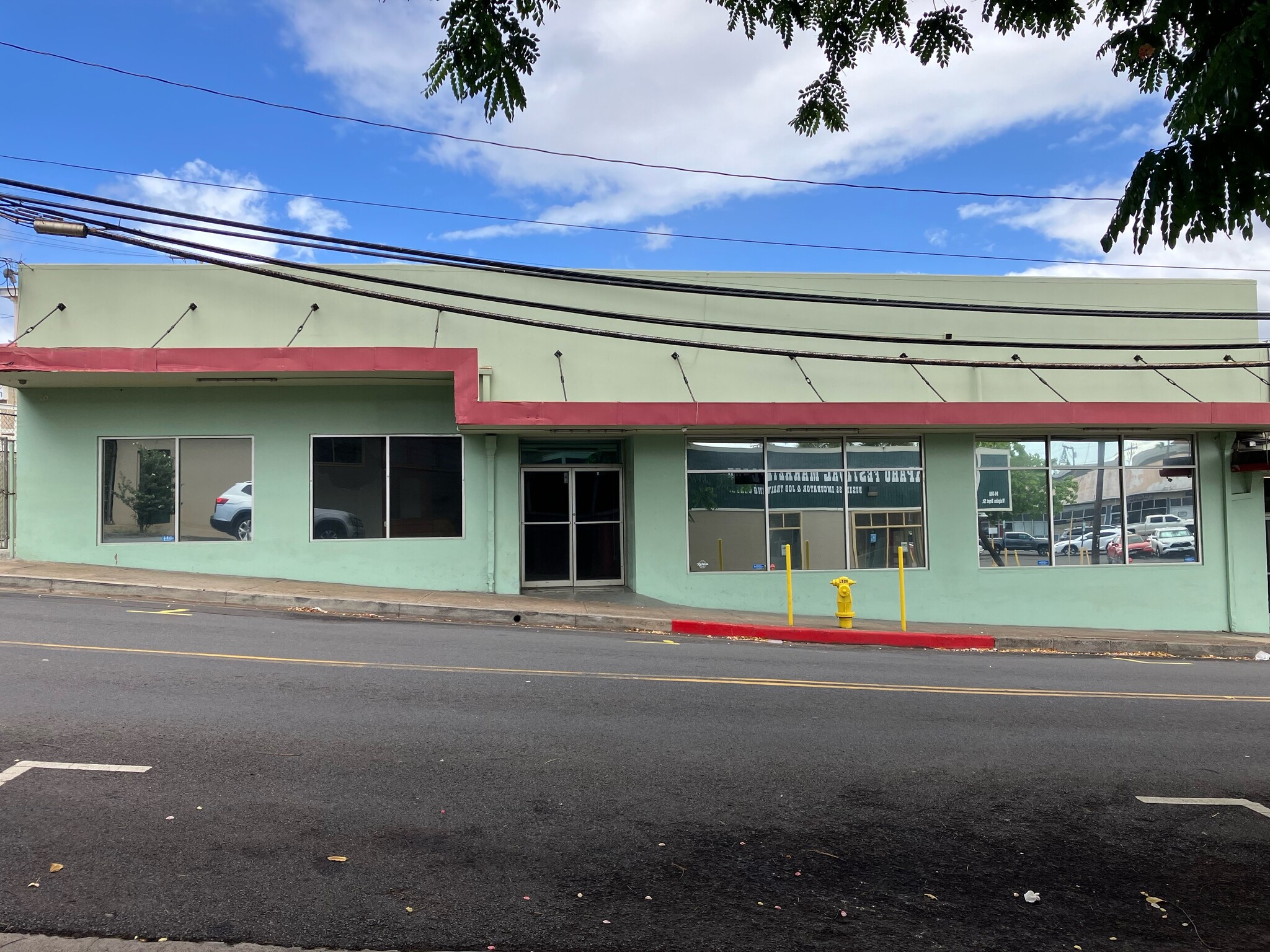 94-333 Waipahu Depot St, Waipahu, HI à louer Photo du bâtiment- Image 1 de 11