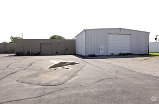 Plus de détails pour 5811 S Owasso Ave, Tulsa, OK - Industriel à vendre