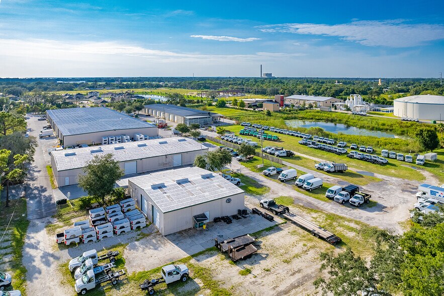 1400 L and R Industrial Blvd, Tarpon Springs, FL à louer - Aérien - Image 3 de 16