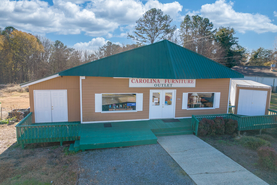 3506 Springs Rd, Hickory, NC à vendre - Photo du bâtiment - Image 3 de 43