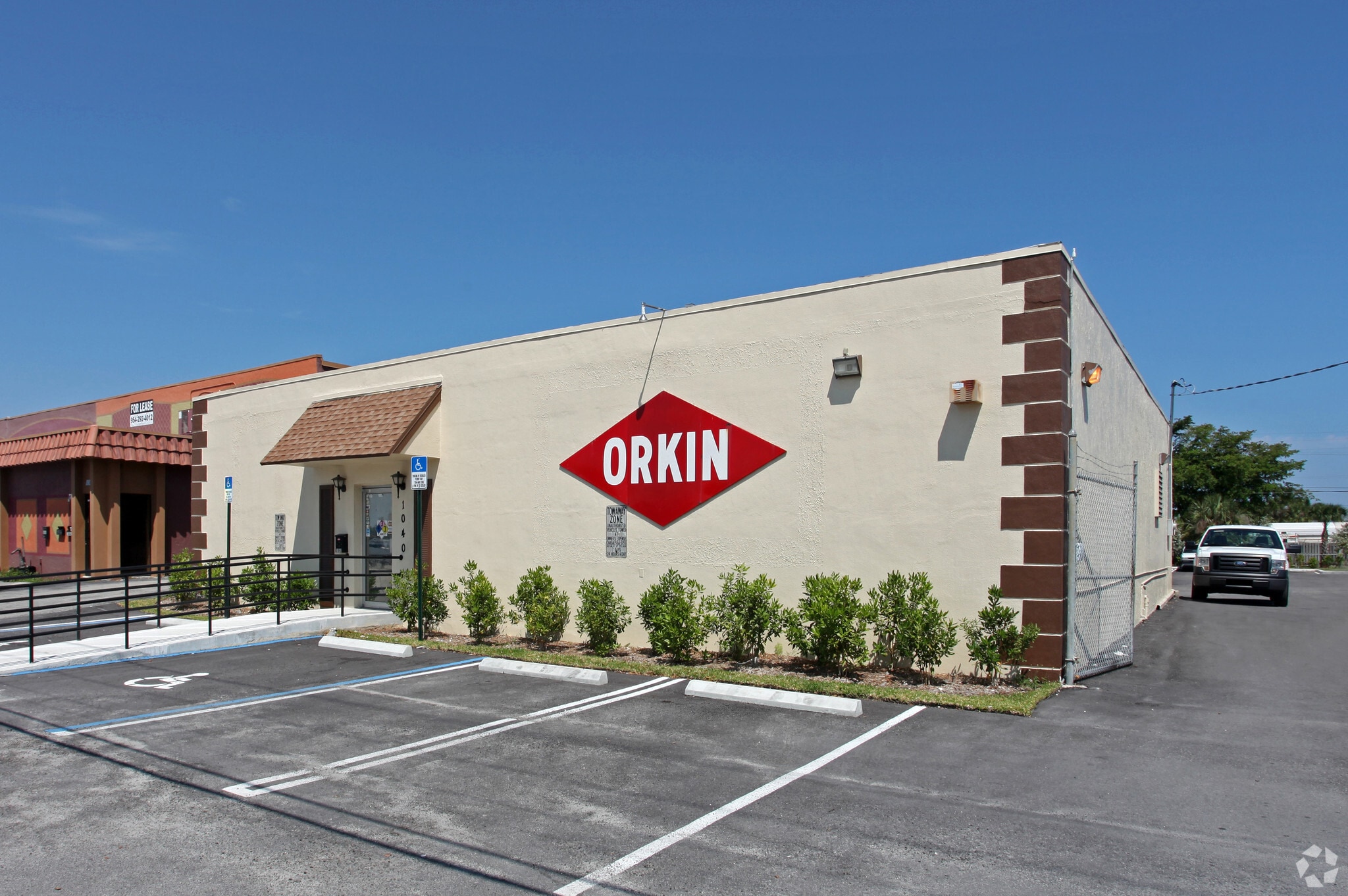 1040 S Andrews Ave, Pompano Beach, FL for sale Primary Photo- Image 1 of 3