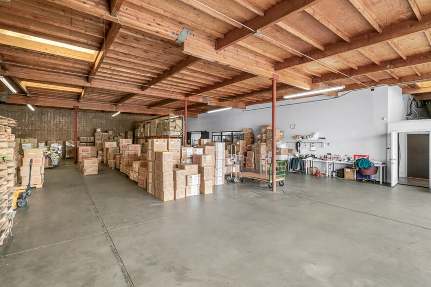 18732 Corby Ave, Artesia, CA for lease - Interior Photo - Image 1 of 18
