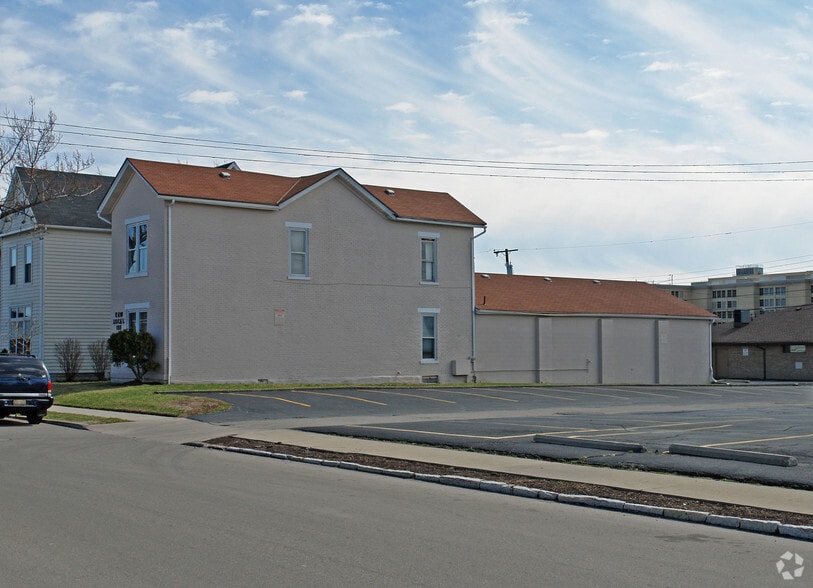 18, 22, 24, and 26 Japser portfolio of 3 properties for sale on LoopNet.ca - Primary Photo - Image 1 of 62