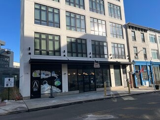 Plus de détails pour 1357 Ridge Ave, Philadelphia, PA - Commerce de détail à louer