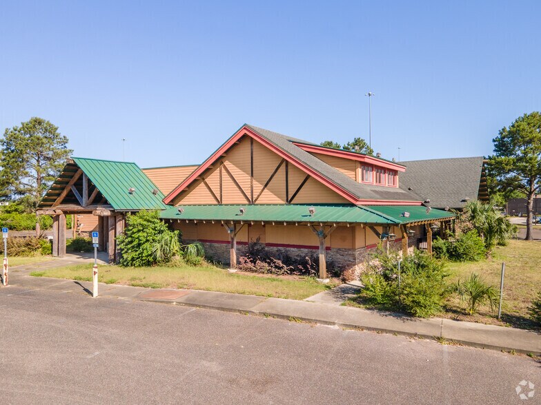 414 Commerce Center Dr, Jacksonville, FL for lease - Primary Photo - Image 1 of 8