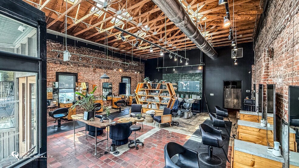 1188 McLendon Ave NE, Atlanta, GA à vendre - Photo du bâtiment - Image 3 de 38