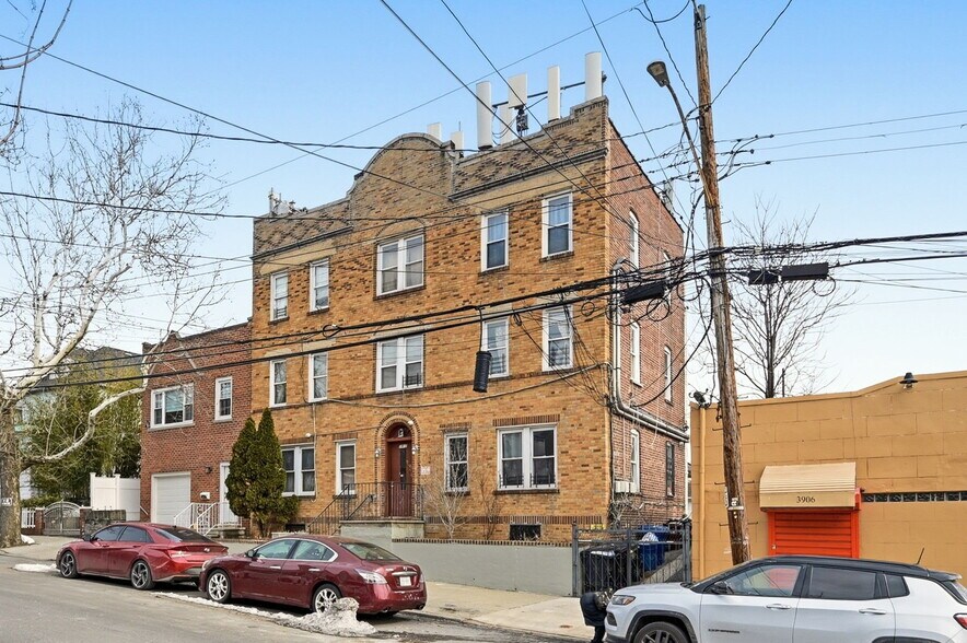 3910 Seton Ave, Bronx, NY à vendre - Photo du bâtiment - Image 3 de 22