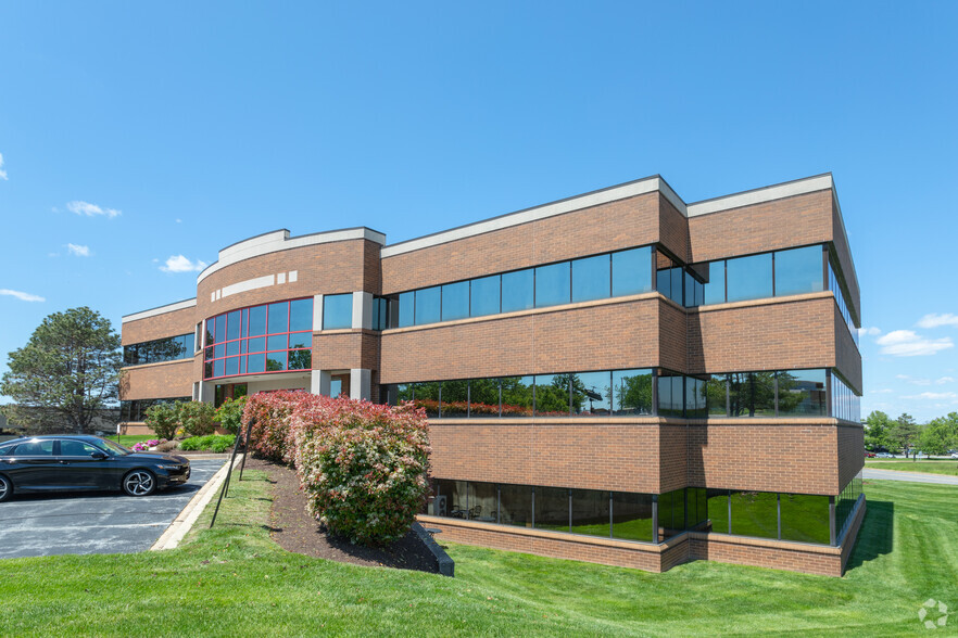 10 Corporate Cir, New Castle, DE for lease - Building Photo - Image 1 of 9