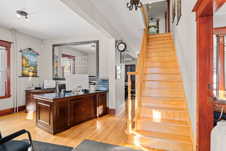531 Rue Du Conseil, Sherbrooke, QC à vendre - Photo du bâtiment - Image 2 de 13