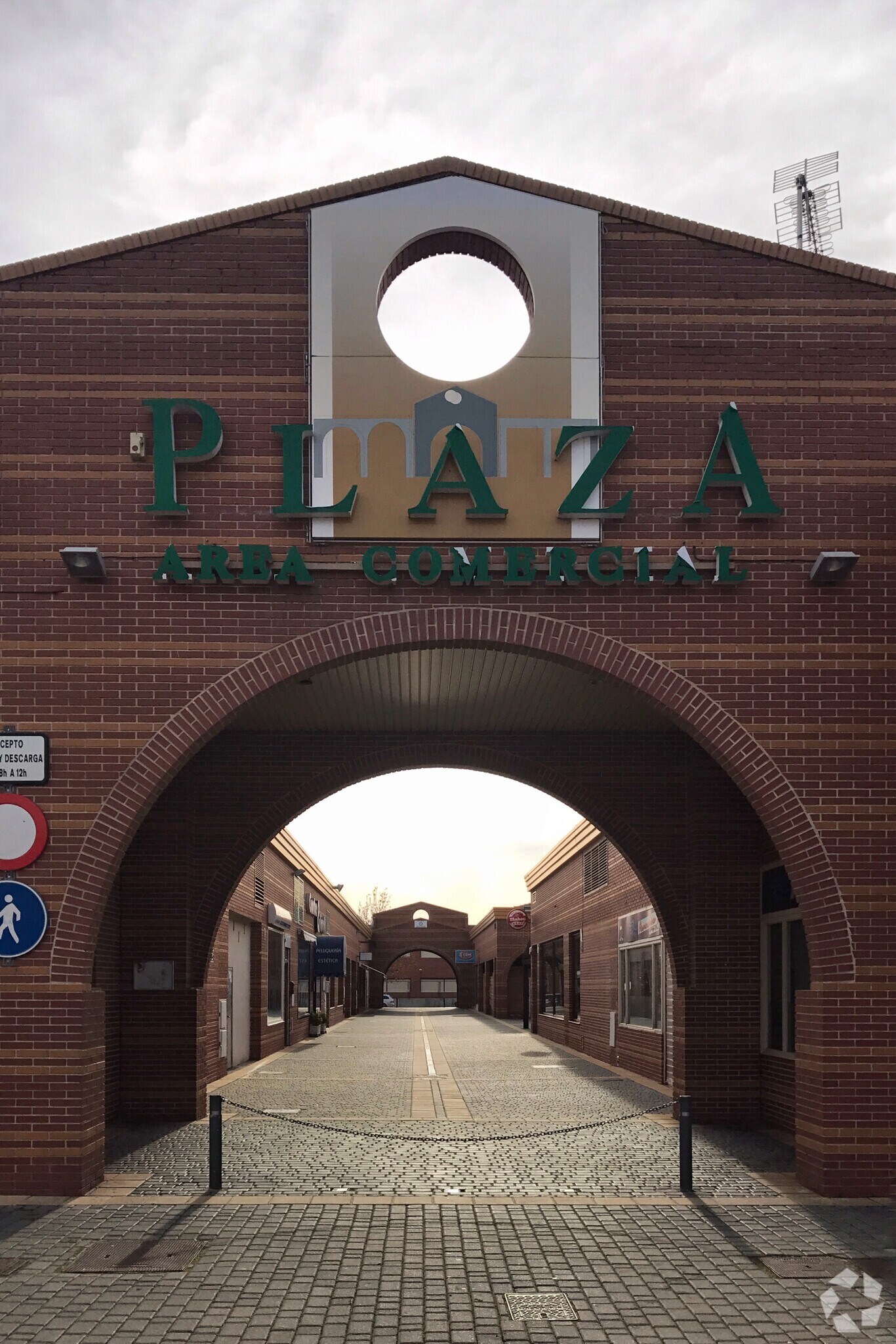 Avenida de España, 4, Villanueva de la Torre, Guadalajara à vendre Photo du bâtiment- Image 1 de 5