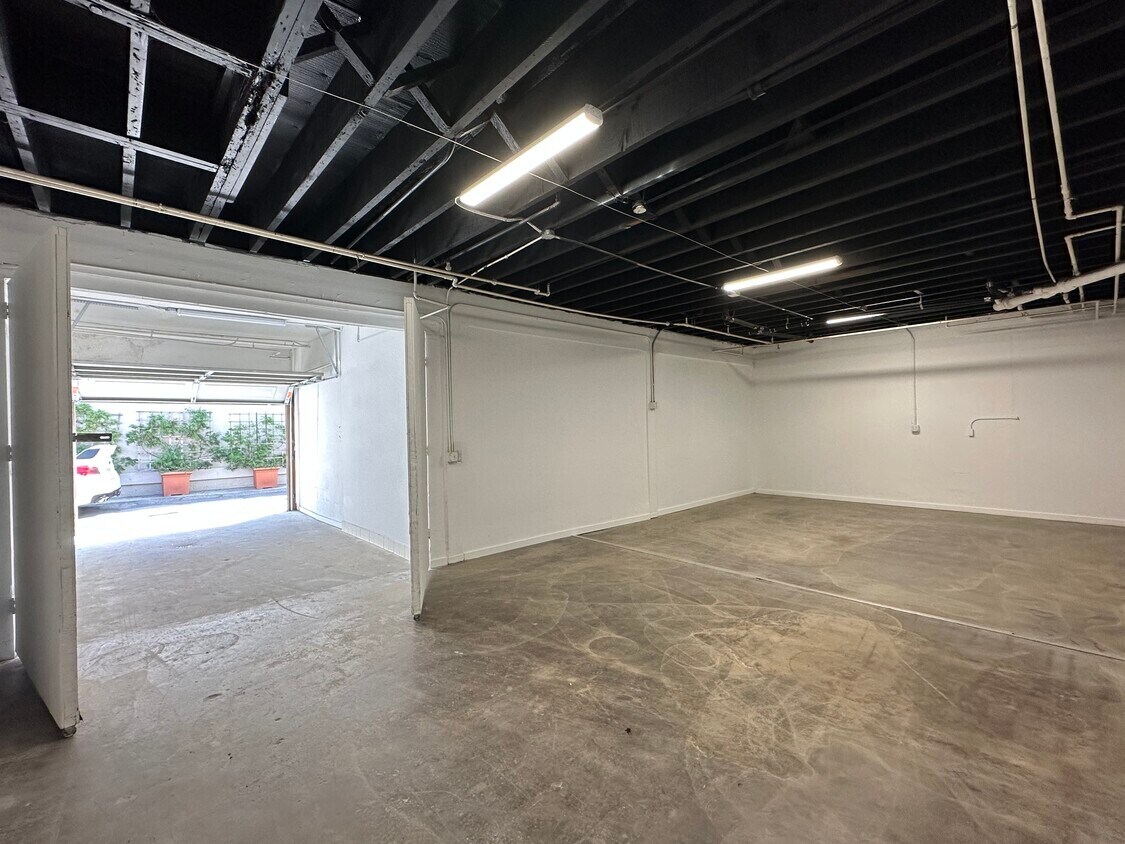 827-833 E 4th St, Long Beach, CA for lease Interior Photo- Image 1 of 11