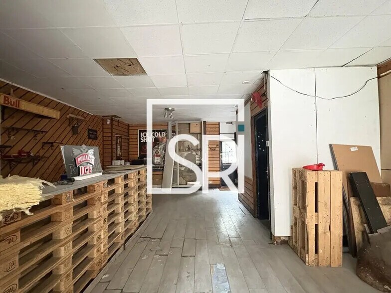Retail in Clermont-Ferrand for sale - Interior Photo - Image 3 of 10