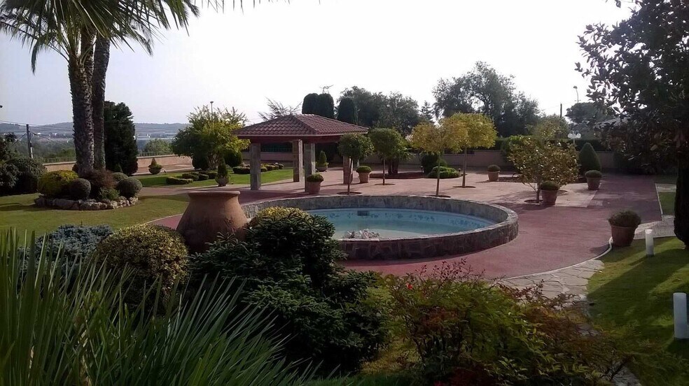 Hospitality in Castellar del Vallès, Barcelona for sale - Building Photo - Image 3 of 11