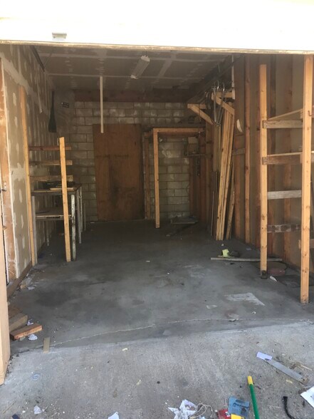 2455 Hunsaker, Running Springs, CA à louer - Photo du bâtiment - Image 3 de 7