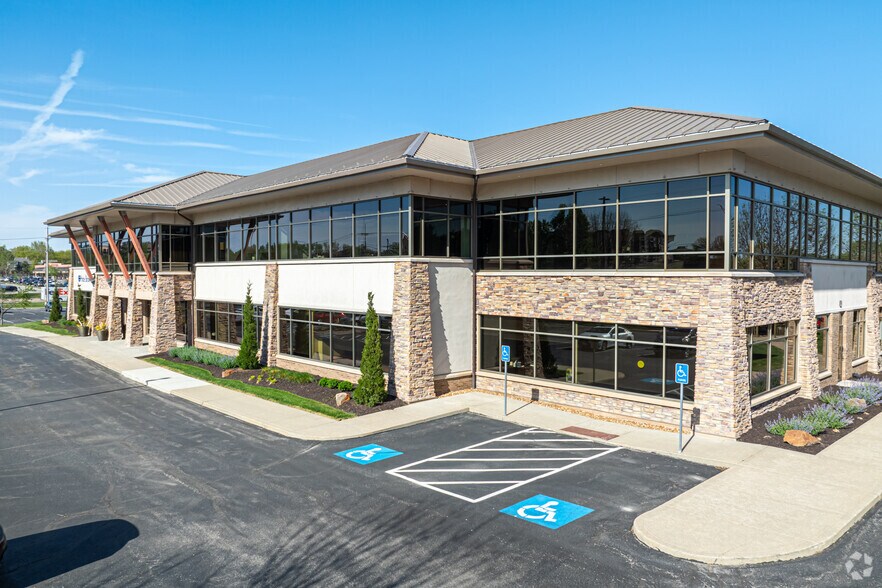 12721 Metcalf Ave, Overland Park, KS à louer - Photo du bâtiment - Image 2 de 11