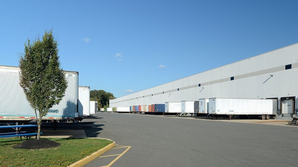 773 Cranbury South River Rd, Monroe Township, NJ for lease - Building Photo - Image 2 of 4