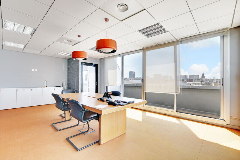 85 Rue Edouard Vaillant, Levallois-Perret à louer - Photo du bâtiment - Image 2 de 12