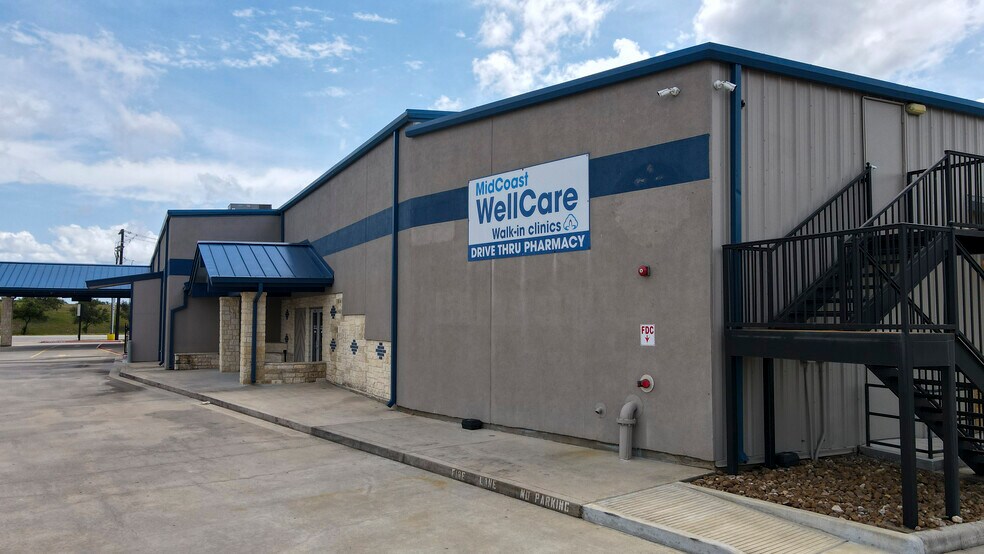 25000 US 59 Rd, El Campo, TX à vendre - Photo du bâtiment - Image 3 de 89