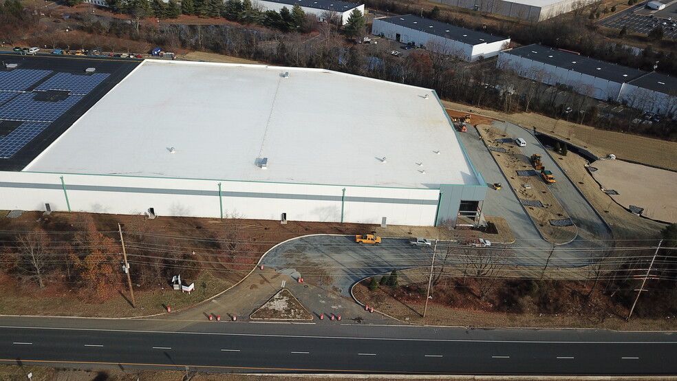 2344 Route 130, South Brunswick, NJ for lease - Building Photo - Image 1 of 5