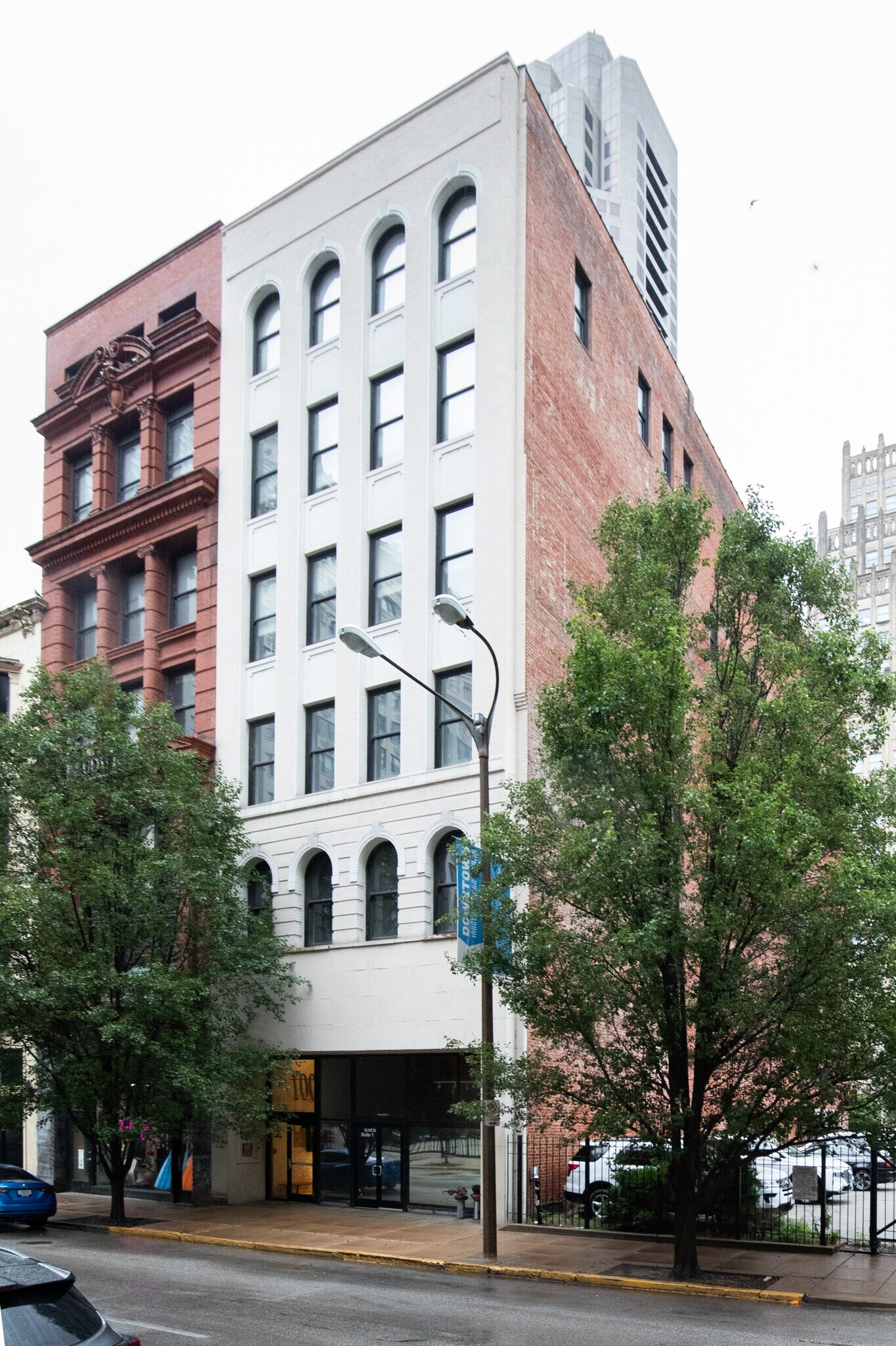 1006 Olive St, Saint Louis, MO à louer Photo du bâtiment- Image 1 de 18