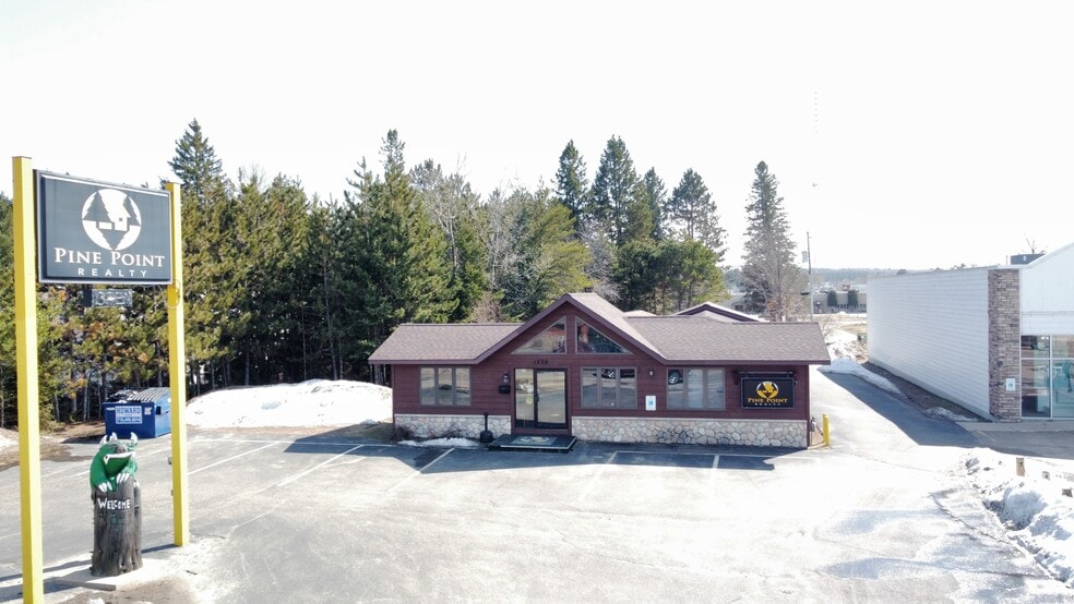 1226 Lincoln St, Rhinelander, WI à vendre - Photo du bâtiment - Image 2 de 29