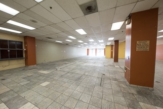 7000 Pacific Blvd, Huntington Park, CA for sale Interior Photo- Image 1 of 11