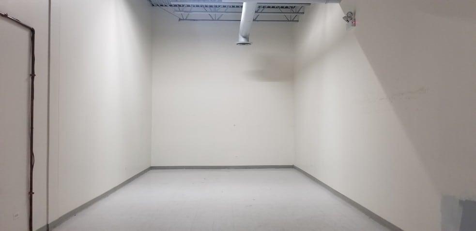 310 Randall Rd, South Elgin, IL for lease - Interior Photo - Image 3 of 7