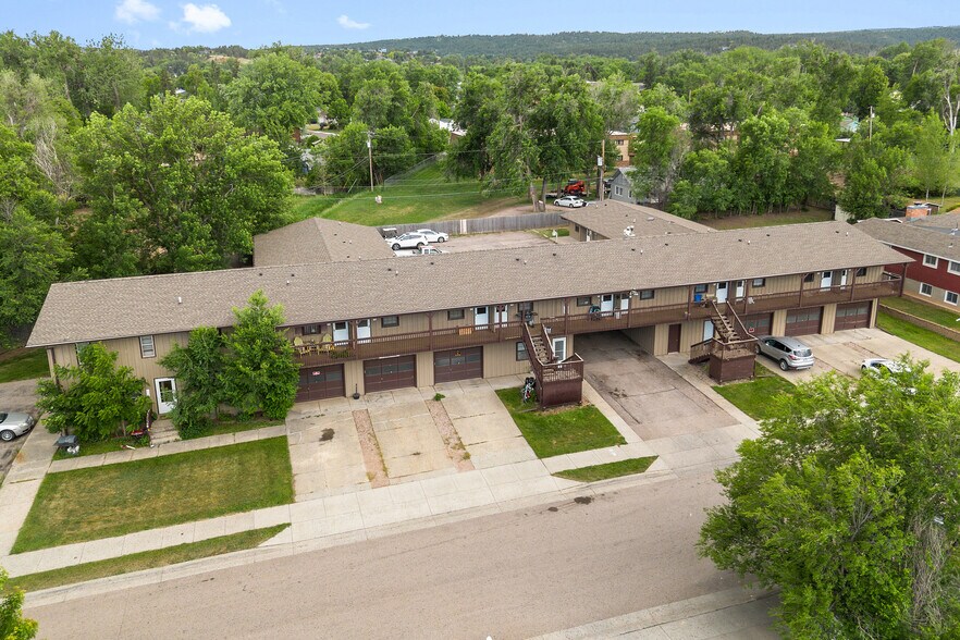 3313 Leland Ln, Rapid City, SD à vendre - Photo du bâtiment - Image 1 de 33