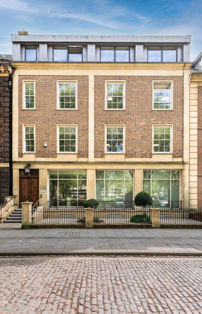 31-32 Queen Sq, Bristol for lease Building Photo- Image 1 of 7