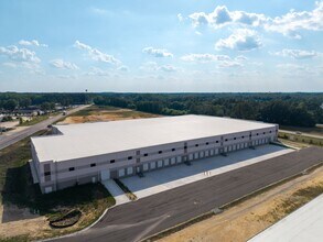 5300 Corporation Dr, Fayetteville, NC for lease Interior Photo- Image 2 of 6