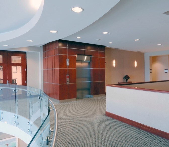 1001 W Southern Ave, Mesa, AZ à louer - Photo intérieure - Image 2 de 9