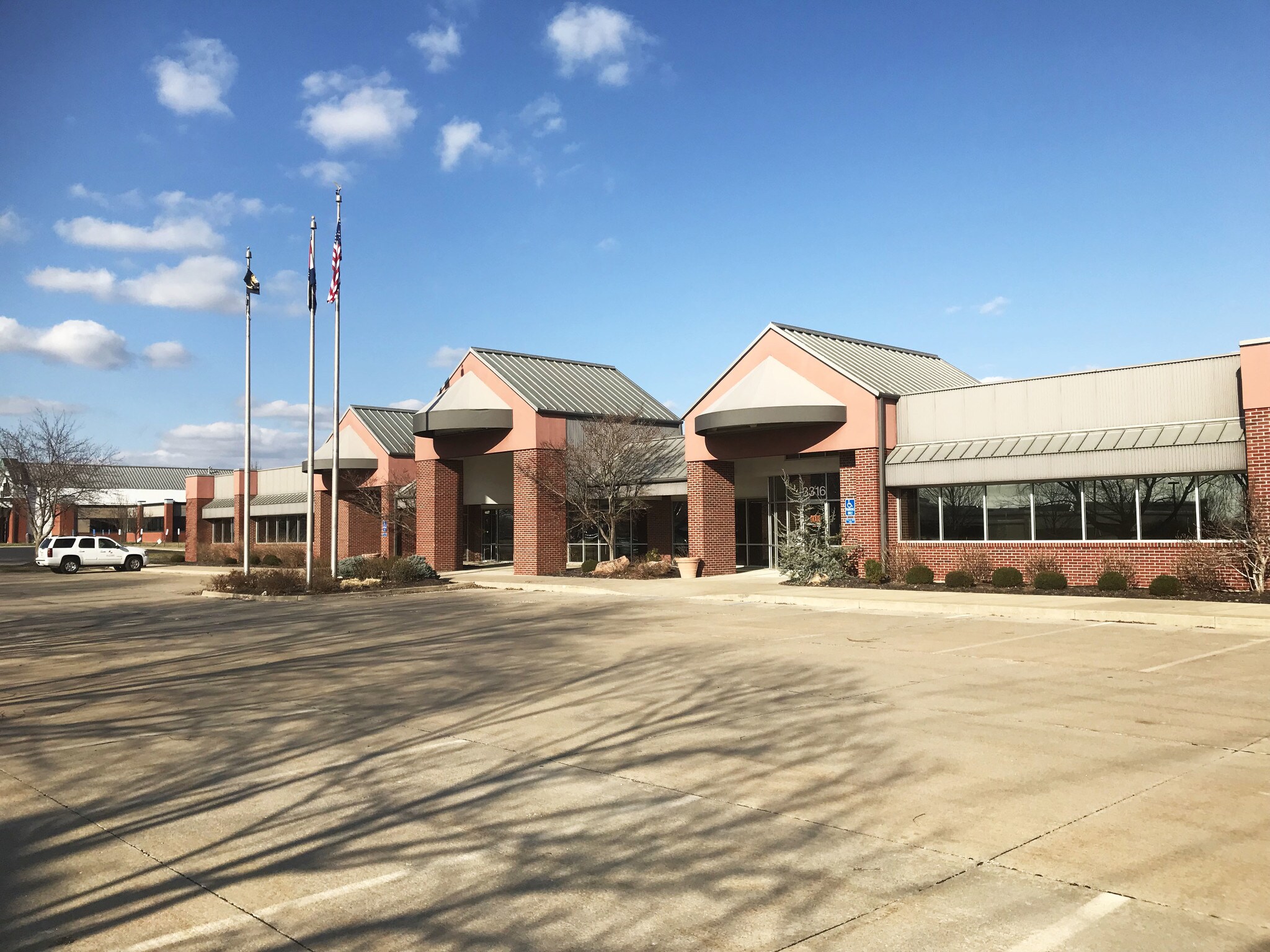 3316 Lemone Industrial Blvd, Columbia, MO for lease Primary Photo- Image 1 of 5