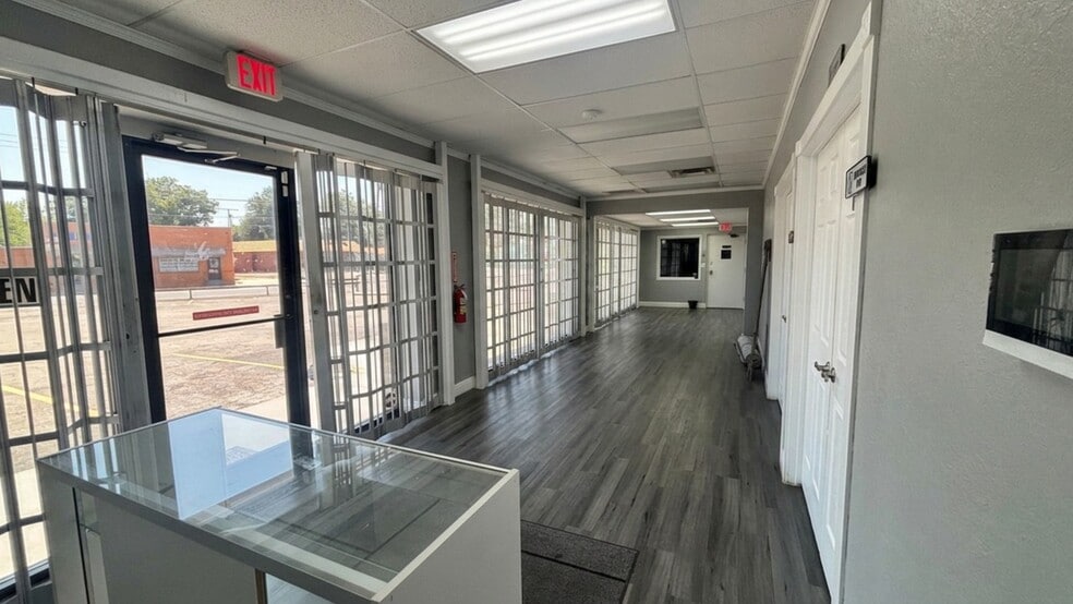 1905 Nogalitos St, San Antonio, TX for lease - Building Photo - Image 3 of 8