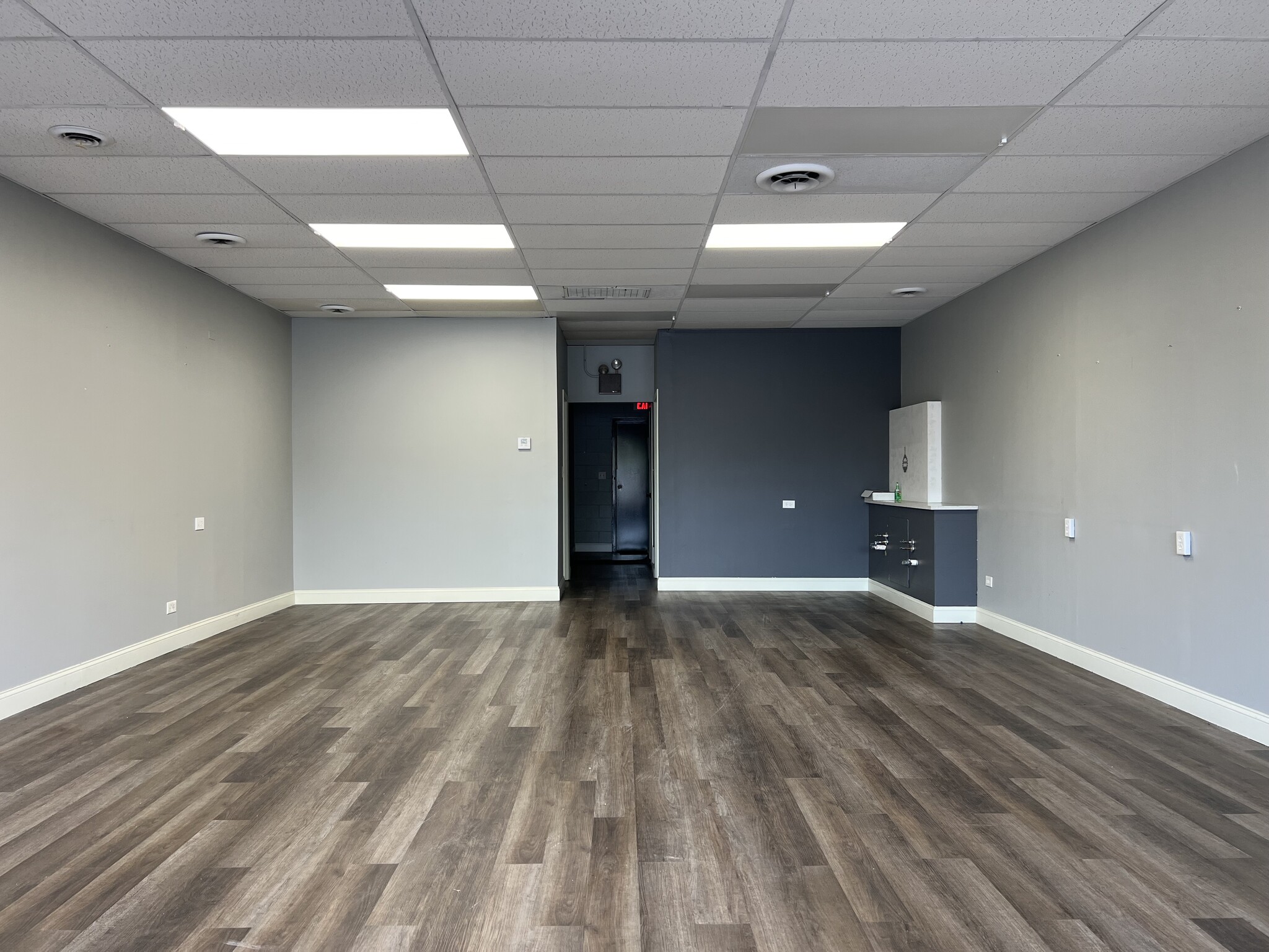 901-955 W Wise Rd, Schaumburg, IL à louer Photo intérieure- Image 1 de 6