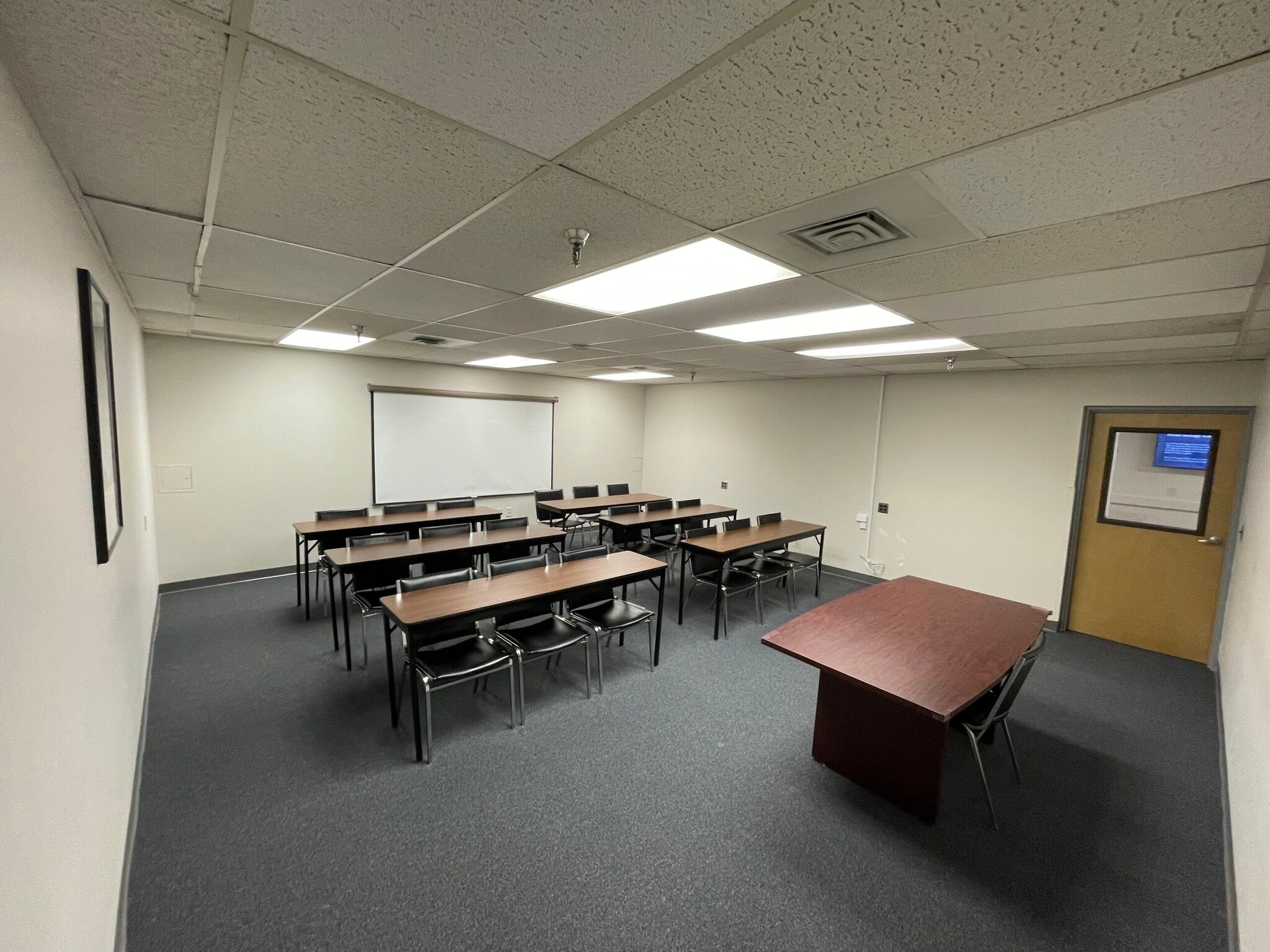 3 Neptune Rd, Poughkeepsie, NY for lease Interior Photo- Image 1 of 2