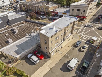 647 Anderson Ave, Cliffside Park, NJ à vendre - Photo du bâtiment - Image 2 de 6