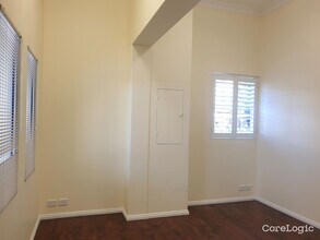 337 Forest Rd, Bexley à louer Photo intérieure- Image 2 de 3