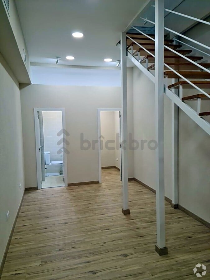 Madrid, MAD 28006 - - - Interior Photo - Image 1 of 8