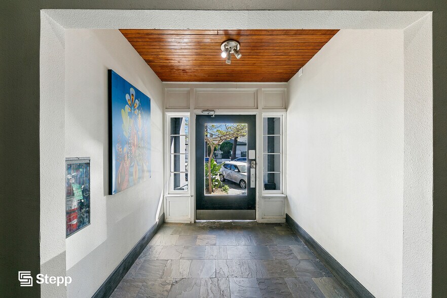 235 Linden Ave, Long Beach, CA à vendre - Photo du bâtiment - Image 2 de 8