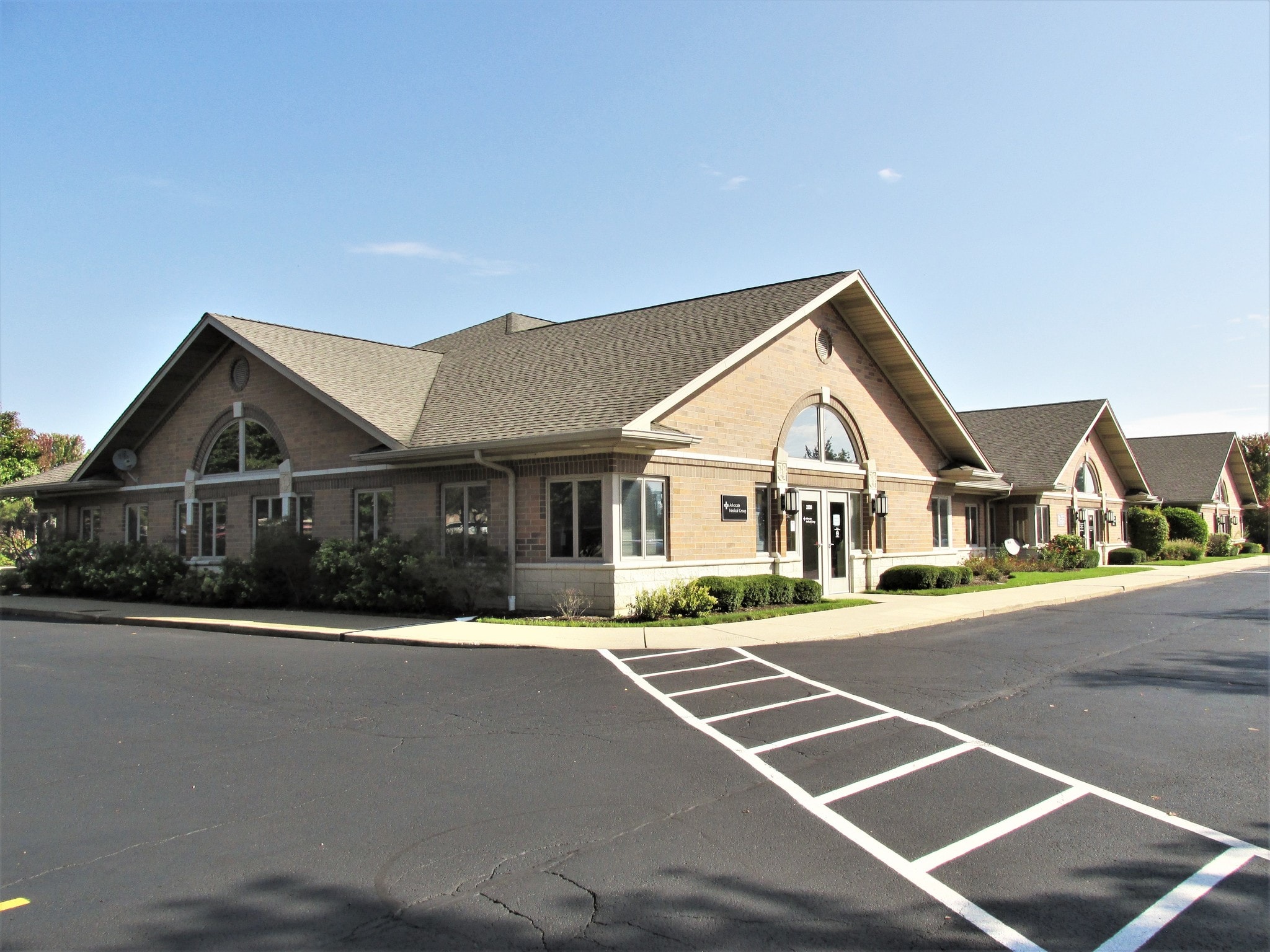 2214 Huntington Dr N, Algonquin, IL for sale Building Photo- Image 1 of 8