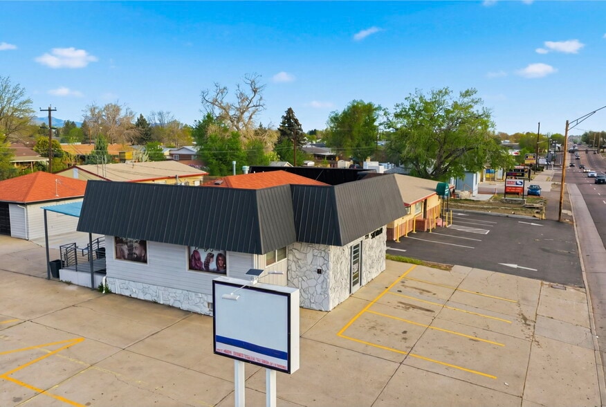 25 Sheridan Blvd, Lakewood, CO à vendre - Photo du bâtiment - Image 2 de 18