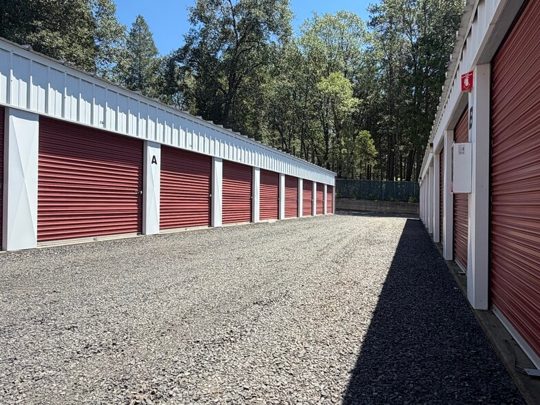 14426 Skyway, Magalia, CA for sale - Building Photo - Image 2 of 3